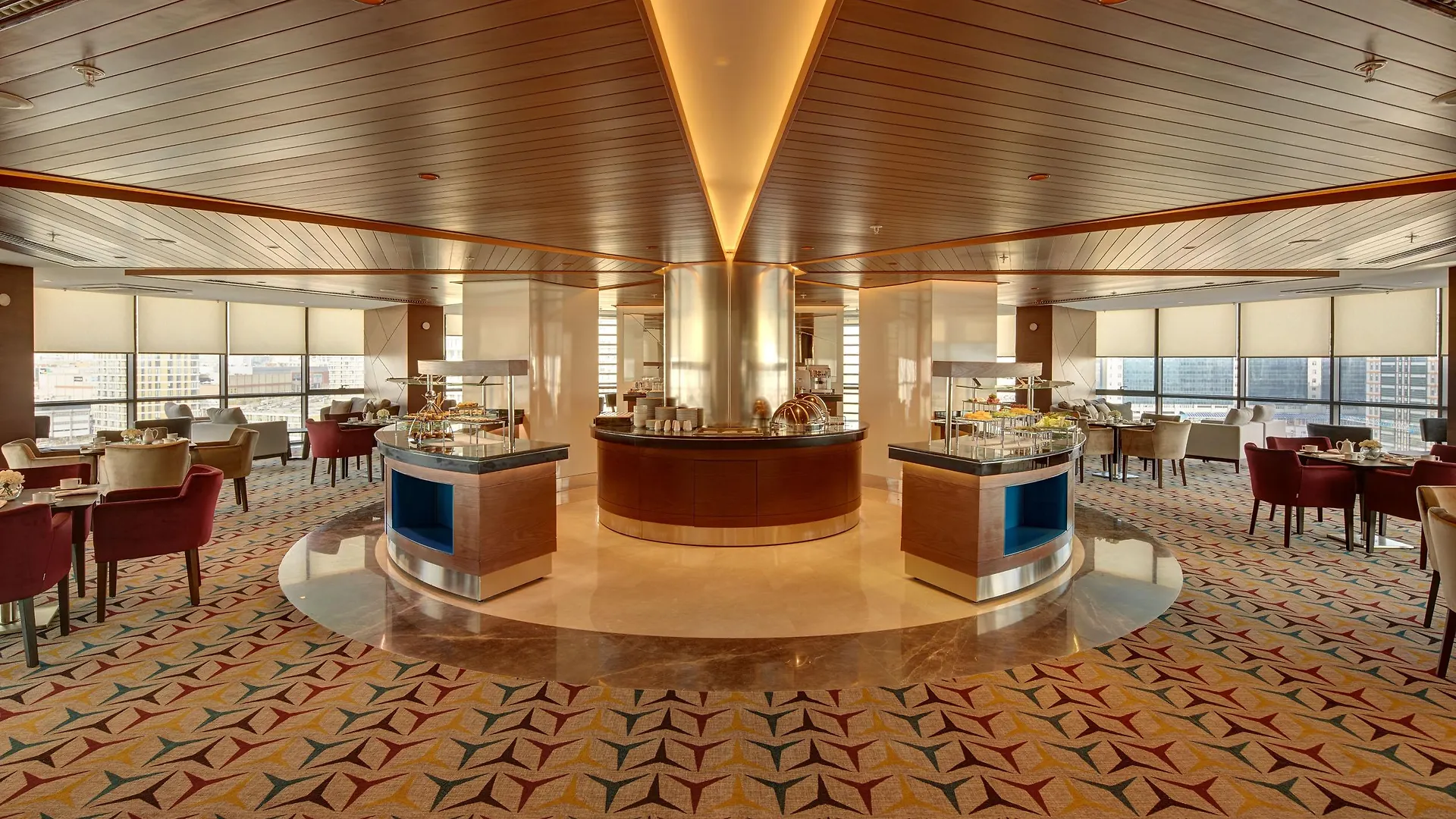 Pullman Istanbul Hotel & Convention Center 5*,
